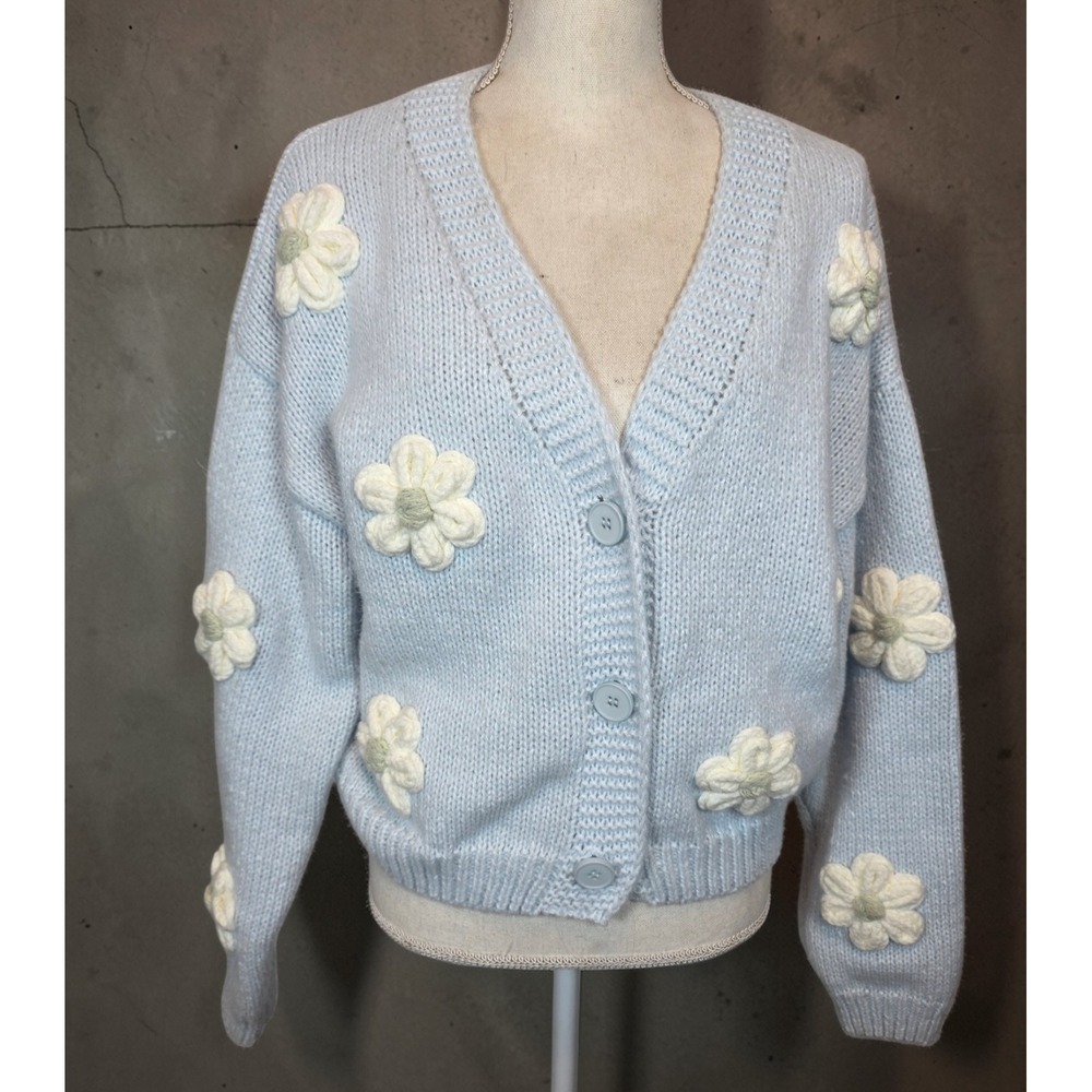 Luna Ivy Floral Appliqué Cropped Cardigan Sweater Women M Cottagecore Boho Blue